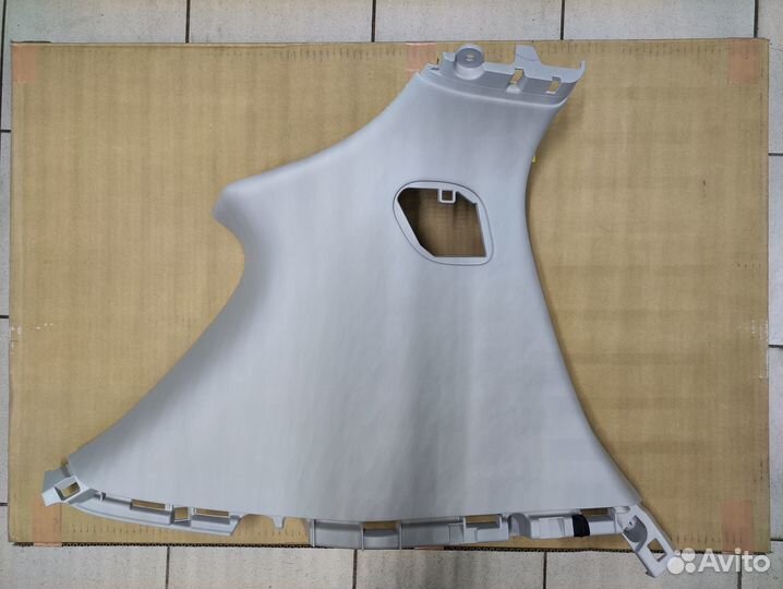 Пластиковая панель багажника 769361LA0A