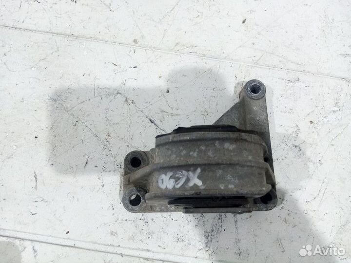 Опора двигателя Volvo XC90 1