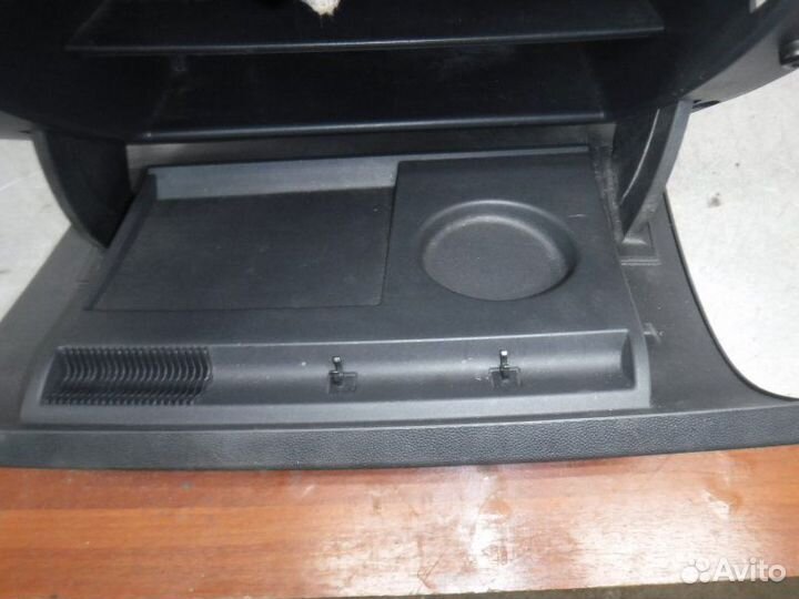 Бардачок переднего пассажира Opel Astra H Z18XER