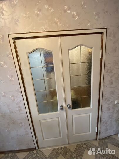 Дверь распашная