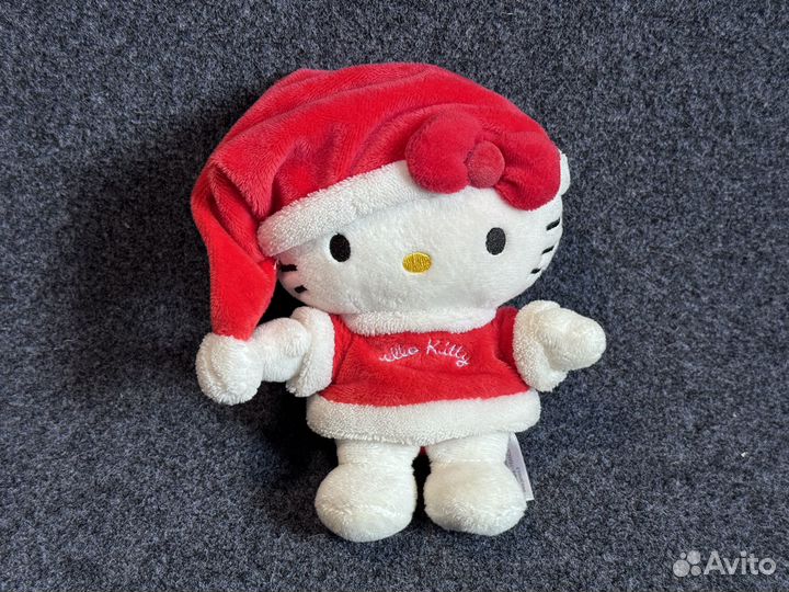 Игрушки Hello Kitty, Pucca, Стич, Simpsons