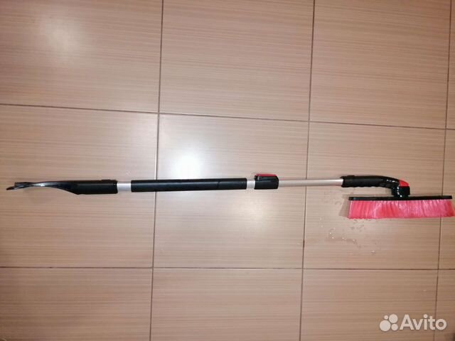 Щетка телескопическая с поворотной головкой