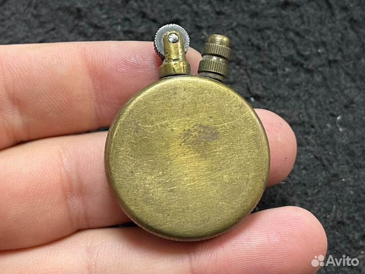 Дореволюционная бензиновая зажигалка