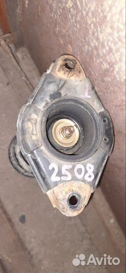 Стойка задняя левая Nissan Primera P12