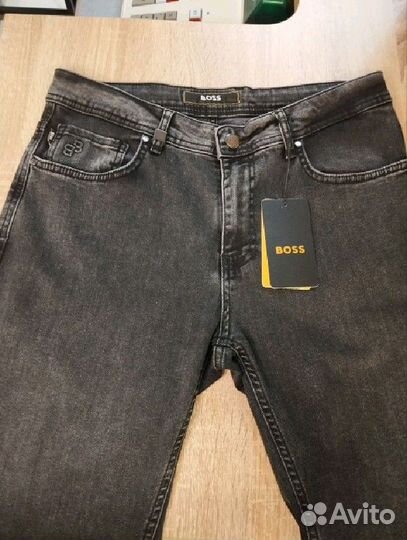 Джинсы Boss