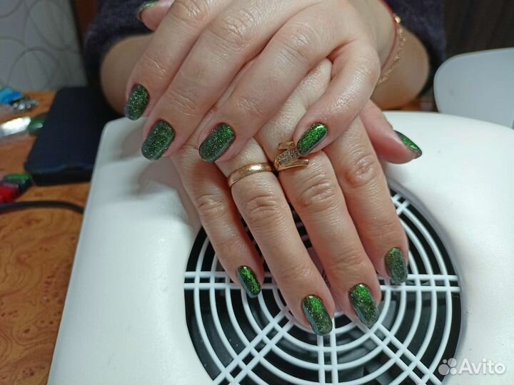 Маникюр, ресницы