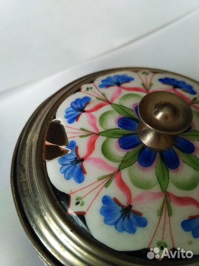 Пудреница Ленэмальер