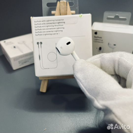 Наушники Earpods lightning проводные