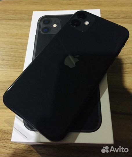 iPhone 11, 64 ГБ