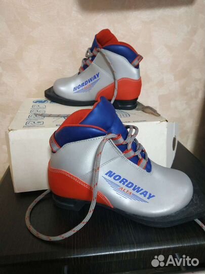Лыжные ботинки 31 р