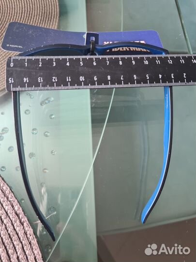 Очки солнцезащитные