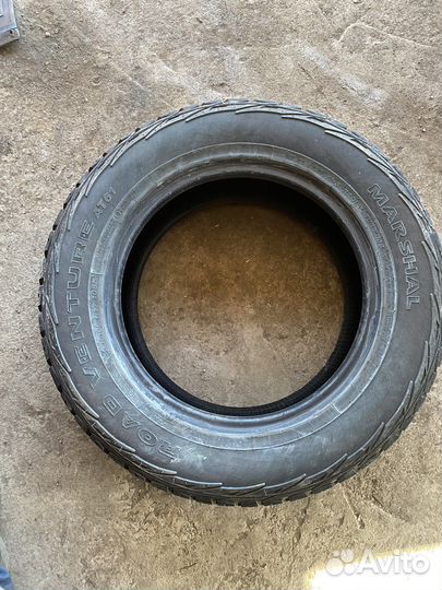 Kumho Road Venture AT61 235/65 R17 108S