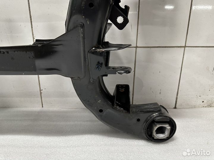 Подрамник задний BMW X5 E70 F15 X6 E71 F16