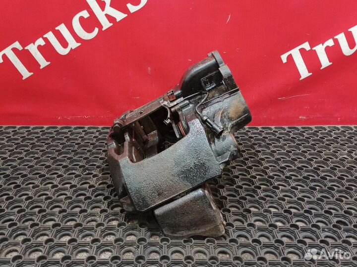 Суппорт передний правый 2023г. Shacman SX4188YY381