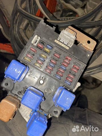 Блок предохранителей Nissan Altima L30