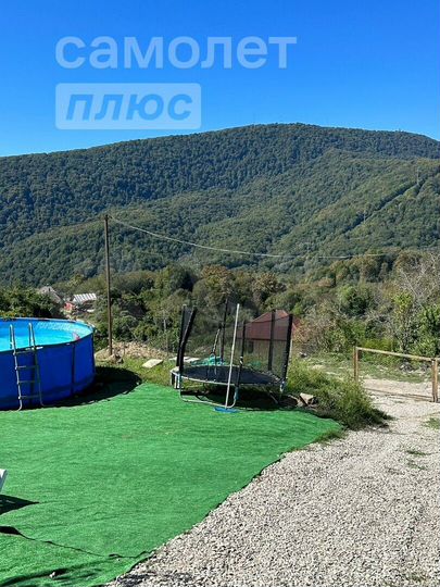 Коттедж 271,1 м² на участке 10 сот.