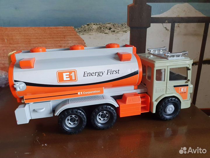 Бензовоз Daesung