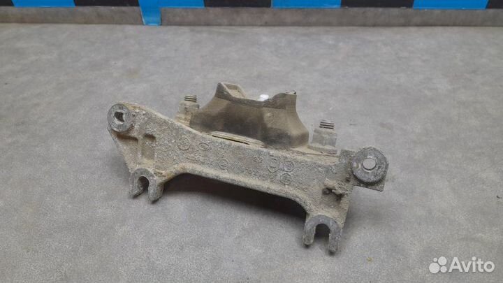 Опора (подушка) двигателя Renault Logan 1 1.4 2007