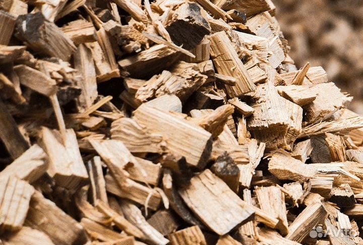 Декоративная щепа для мульчи