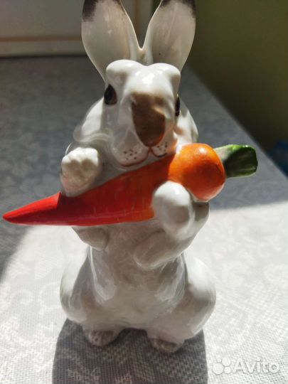 Заяц с морковкой лфз