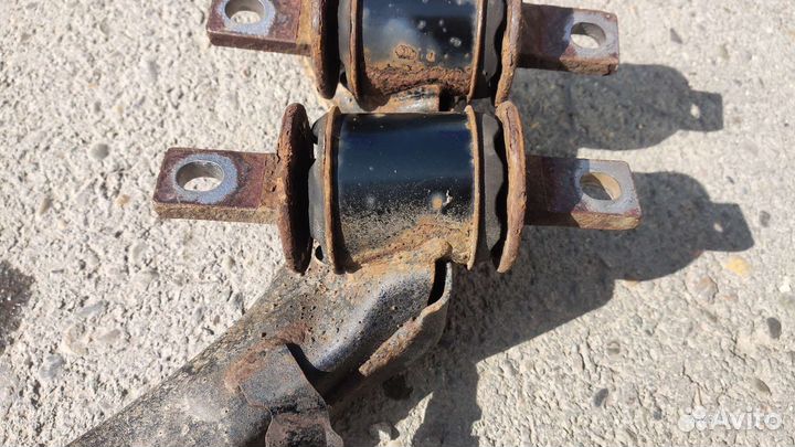 Рычаги задние нижние Honda Civic 4D комплект