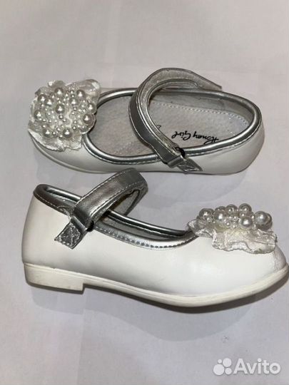 Детские туфли