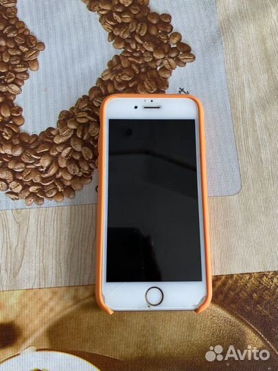 Телефон iPhone 6s