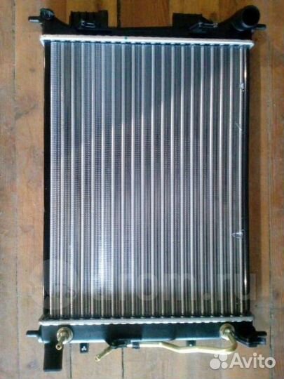 Радиатор Киа Рио,Хендай Солярис автомат 10-17 г