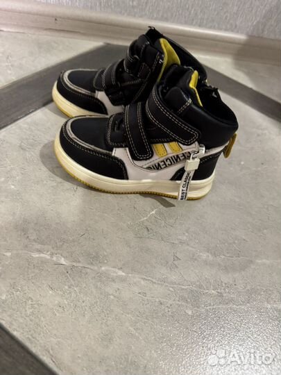 Кросовки весение детские