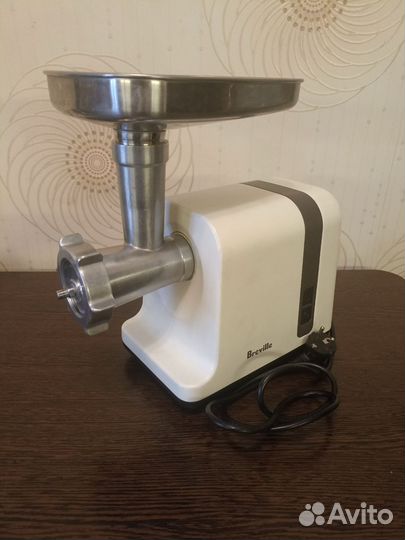Мясорубка электрическая