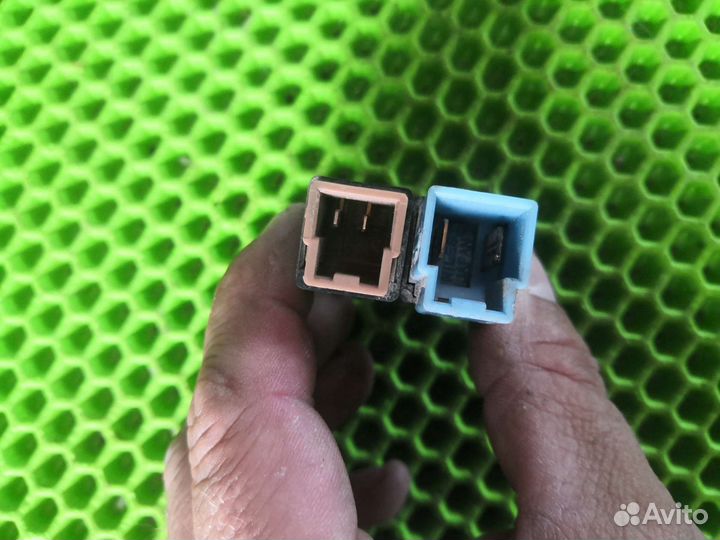 Концевик педали Ниссан Р несса