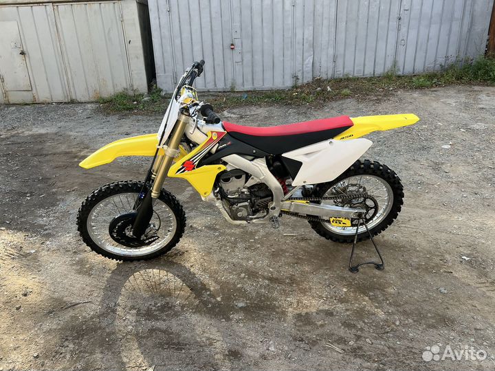 Кроссовый мотоцикл Suzuki RM-Z 450