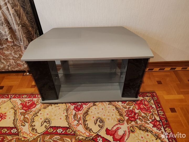 Тумба под телевизор бу