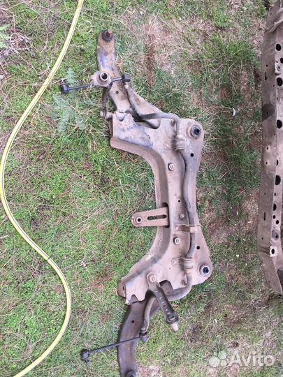 Разбор Nissan Tiida