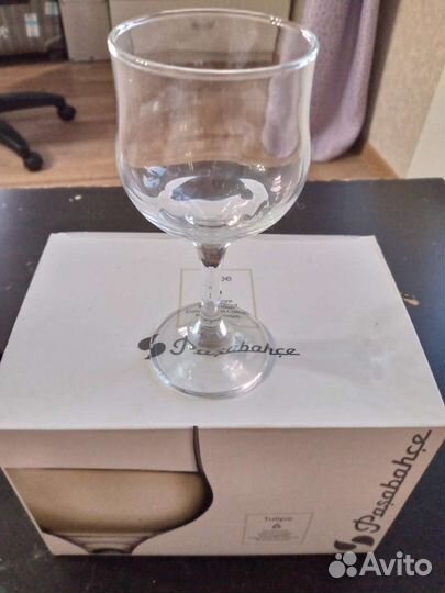 Бокалы для вина новые
