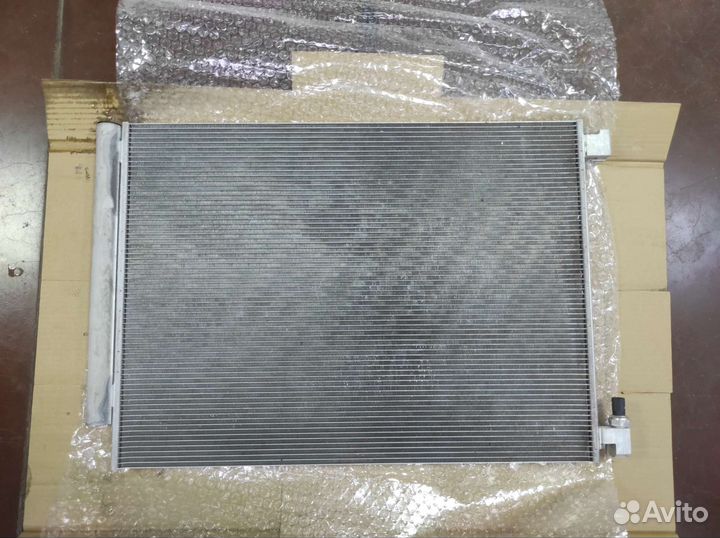 Радиатор кондиционера A0995004102 w223