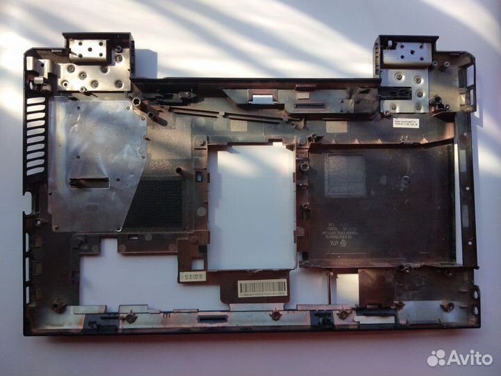 Поддон для ноутбука Lenovo B575