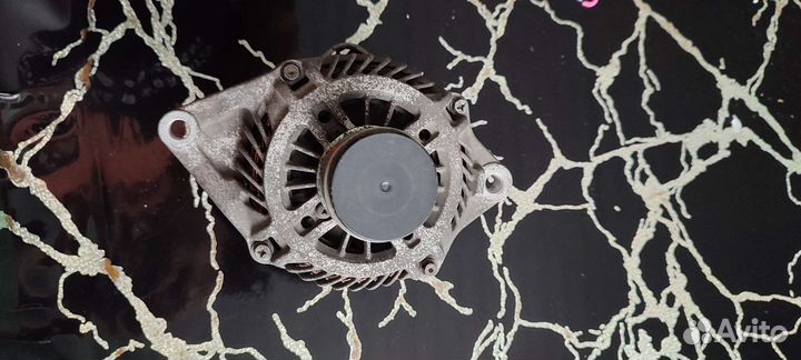 Генератор на mitsubishi lancer 10