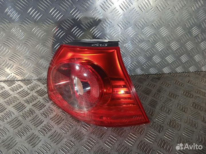 Фонарь Volkswagen Golf 5 (2003-2009)