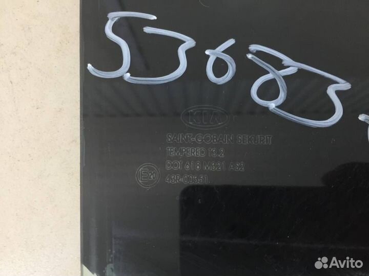 Стекло двери задней правой Kia Sportage 3 SL 2010