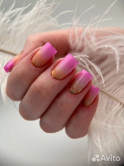 Мастер маникюра и педикюра