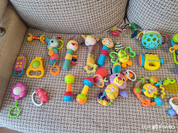 Пакет игрушек для детей с рождения