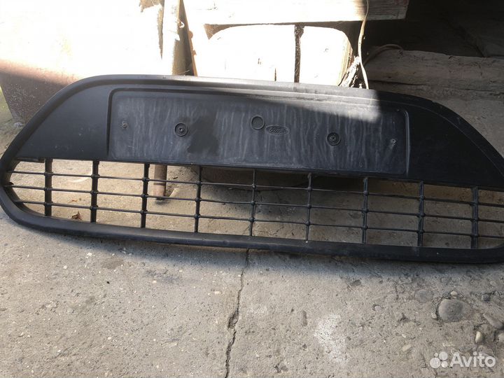 Решетка ford focus 2