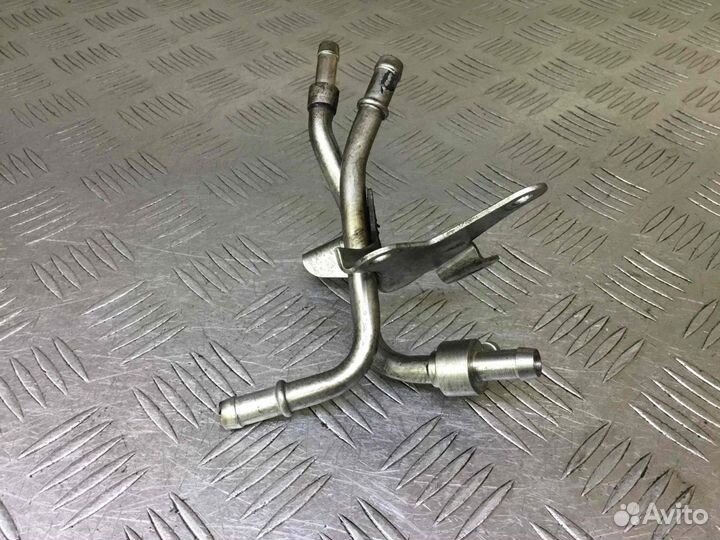 Трубка топливная Мерседес Ц класс a6460700532 6469