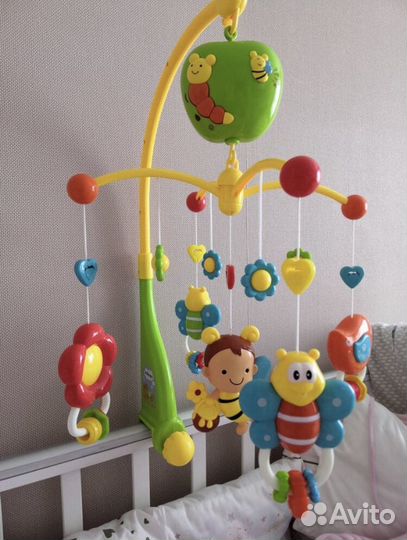 Музыкальный мобиль на детскую кроватку