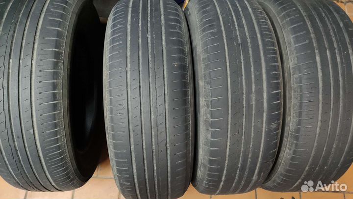 Yokohama BluEarth AE50 215/65 R17 V