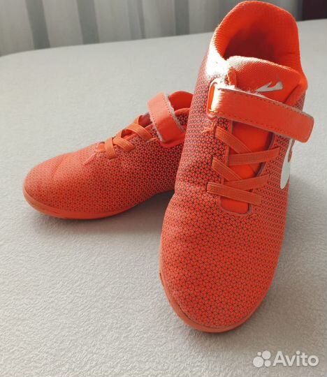 Кроссовки, бутсы для футбола