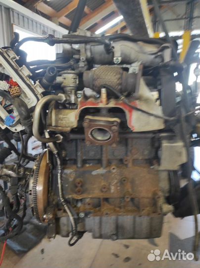 Двигатель в сборе Шкода Фольксваген 2.0i AZH