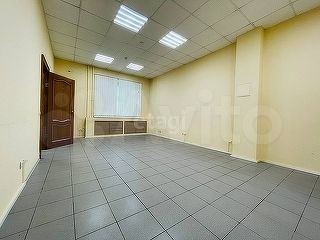 Продам помещение свободного назначения, 130.5 м²