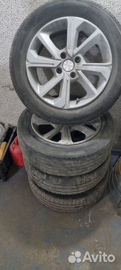 Продам комплект колёс